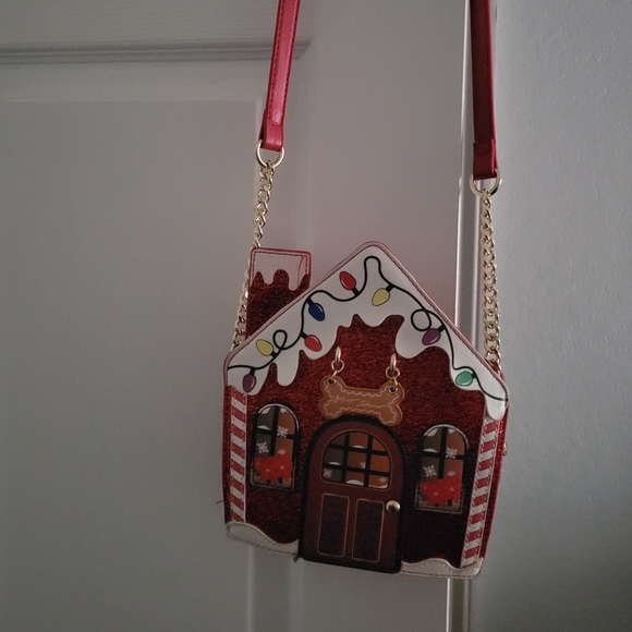 Betsey Johnson Holiday Purse - Picture 4 of 4